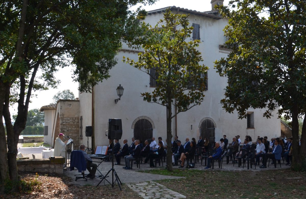 Il Vescovo di Terni-Narni-Amelia in visita a Maestrale Group
