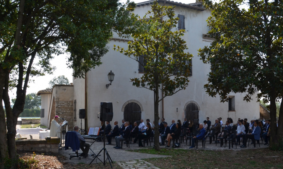 Il Vescovo di Terni-Narni-Amelia in visita a Maestrale Group