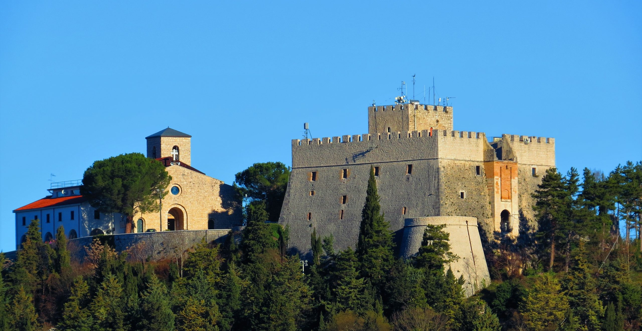 Campobasso_(24126151381)